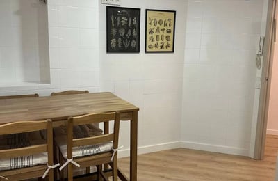 Rental of a large bright apartment with 2 bedrooms, 125 m², Alicante, Spain